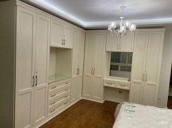 corner closet